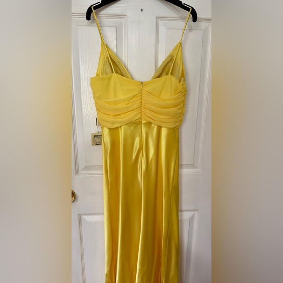 2 Bright Yellow Formal Dresses - Picture 3 of 3